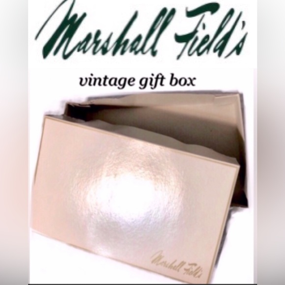 marshall fields Other - MARSHALL FIELD’S GIFT BOX vintage offwhite color with gold border size22x12 GUC
